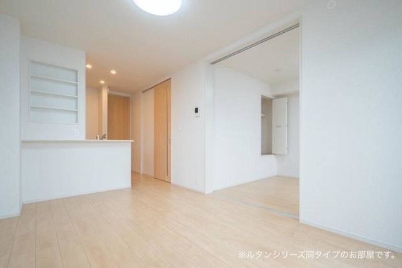 【居間・リビング】　図面と現状に相違がある場合には現状を優先