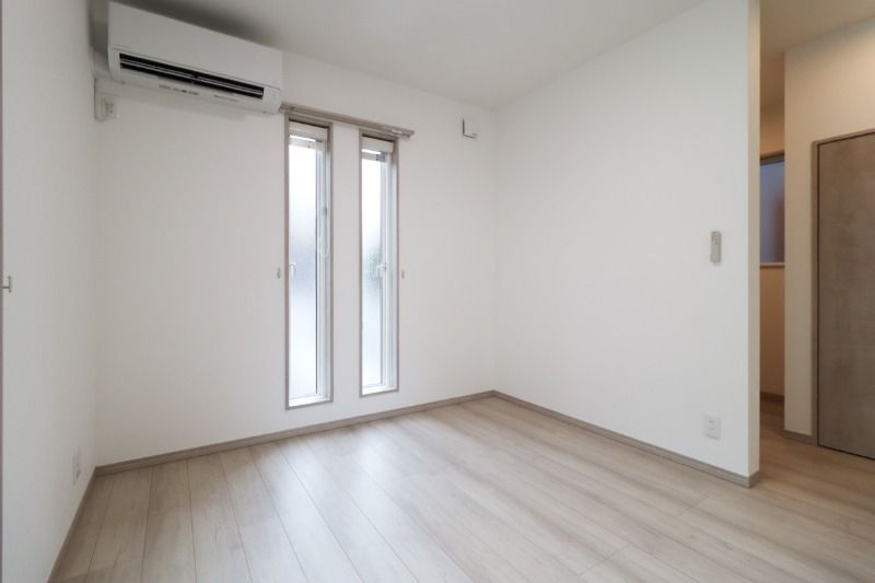 【居間・リビング】　図面と現状に相違がある場合には現状を優先