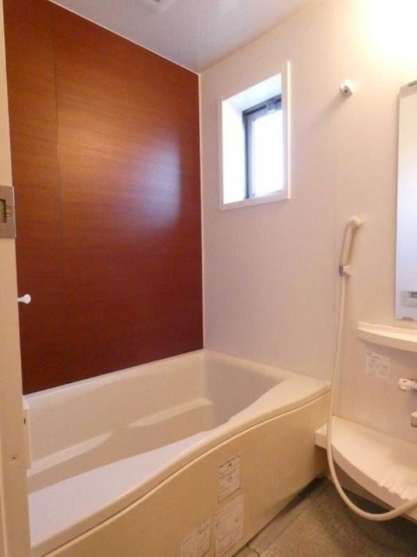 【バス】 図面と現状に相違がある場合には現状を優先